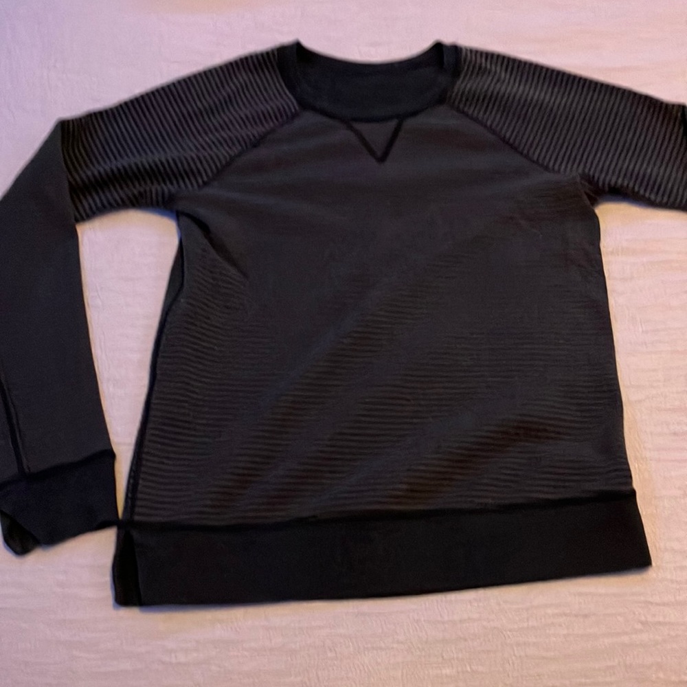 Lululemon black and grey striped reversible sweatshirt